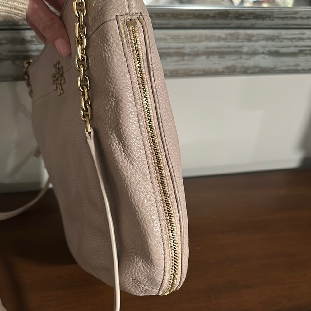 Tory Burch Pink/Beige Crossbody Bag with Gold Hardware - Picture 7 of 13